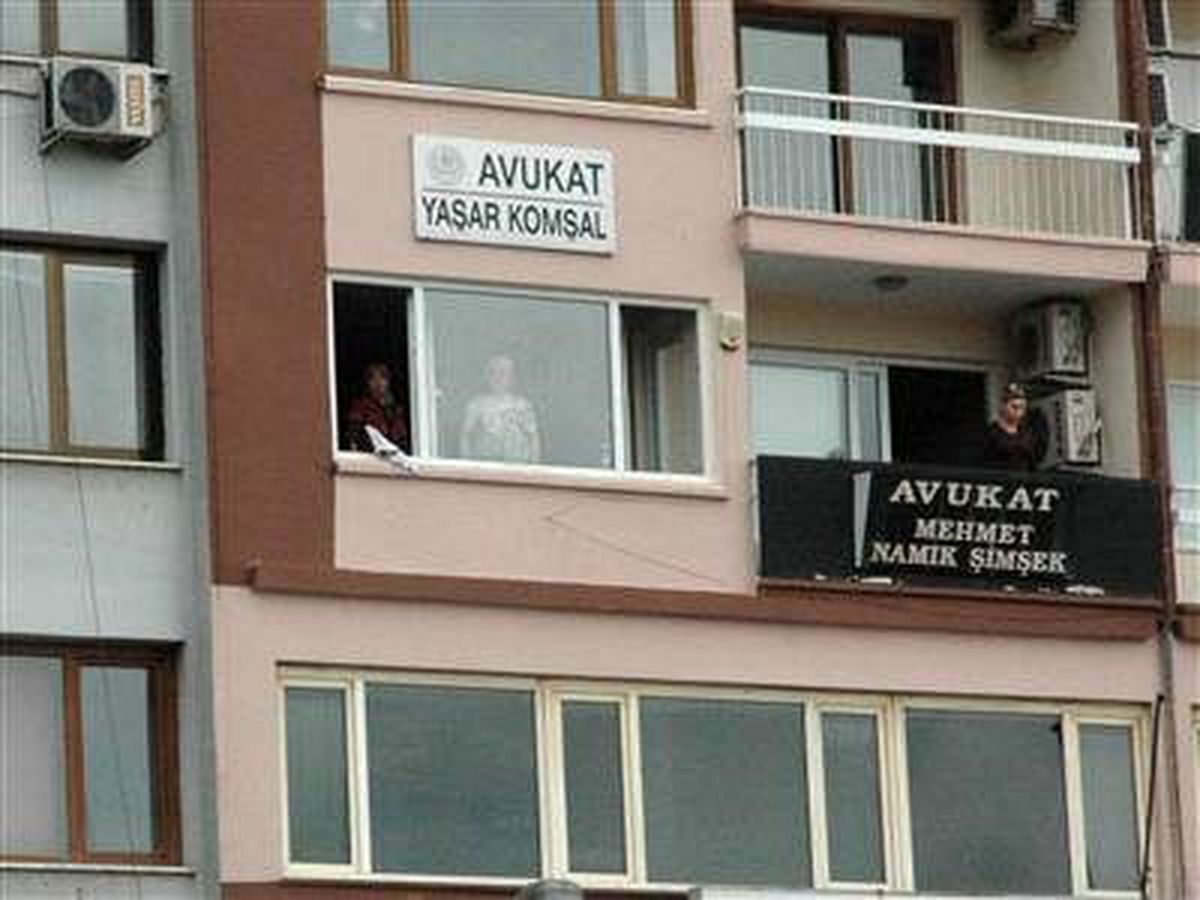 Herkes İşini Bıraktı, \'Ata\'sı İçin Saygı Duruşunda Bulundu
