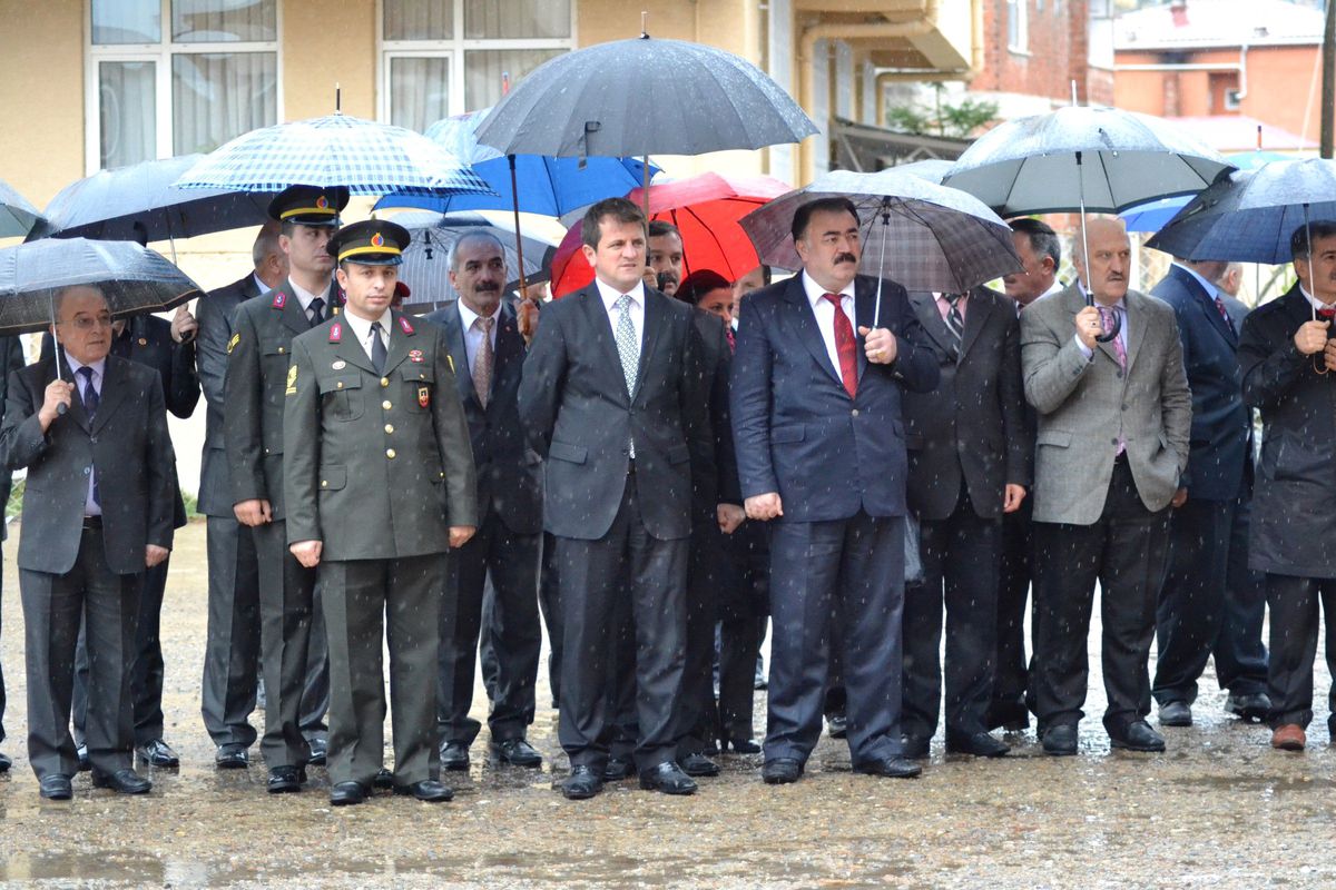 Kabadüz, Atatürk\'ü Andı