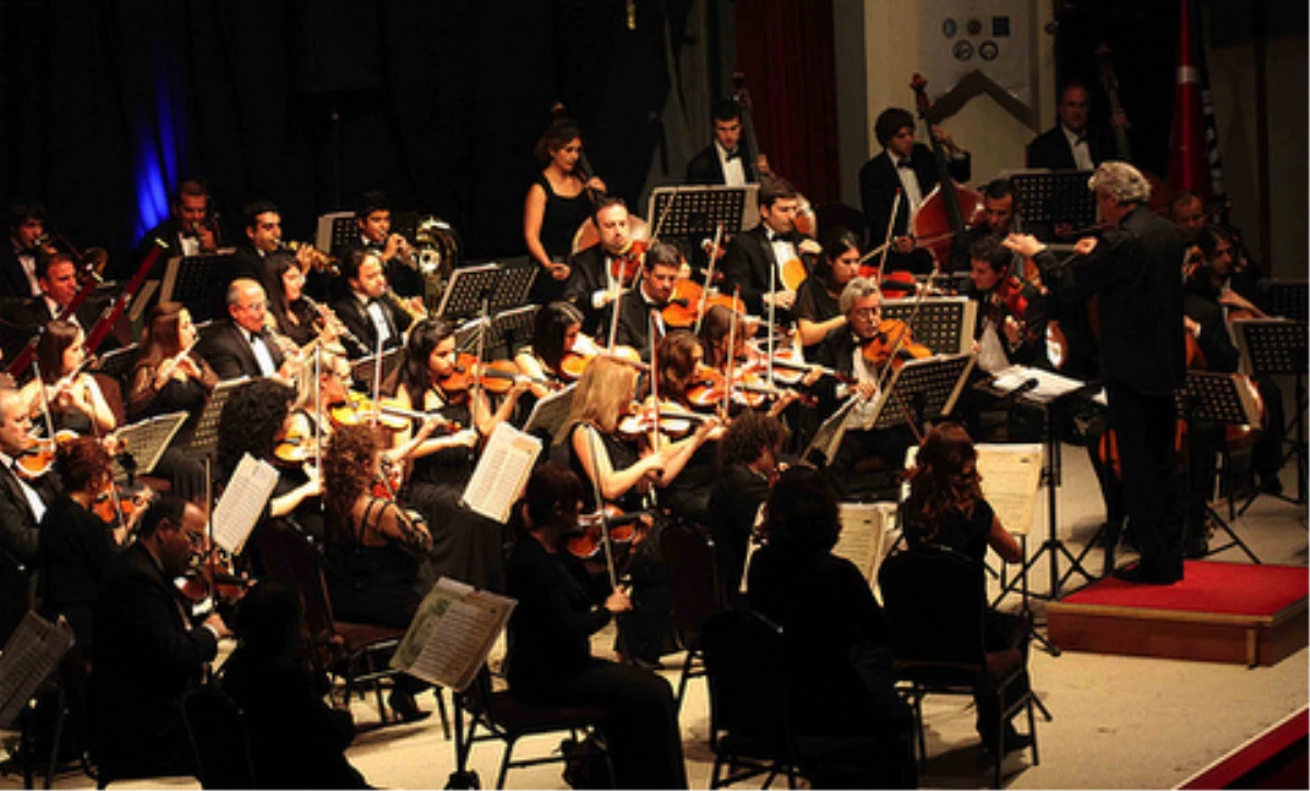 "Kampüste Senfonik Akşamlar" Turnesi Afyonkarahisar\'dan Başladı
