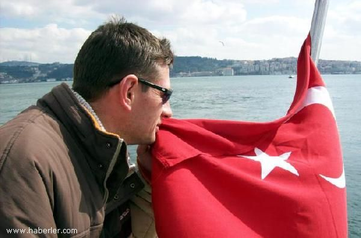 Konya Şehit Uzman Çavuş\'un Konya\'daki Evine Ateş Düştü