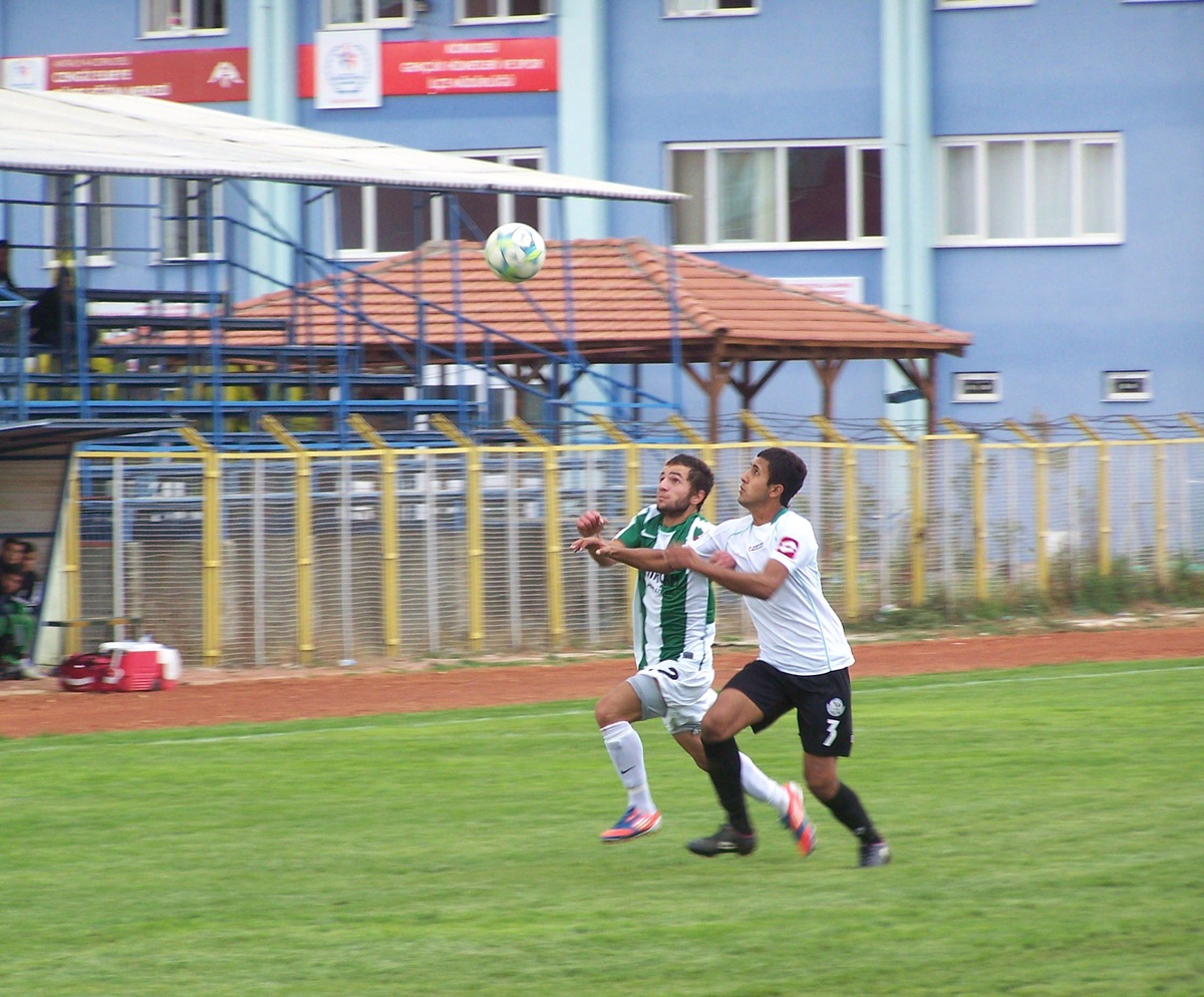 Korkutelispor, Serik Belediyespor\'a 2-0 Yenildi