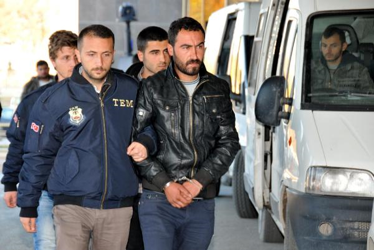 Okul Yakmakla Suçlanan 15 Şüpheli Adliyeye Sevk Edildi