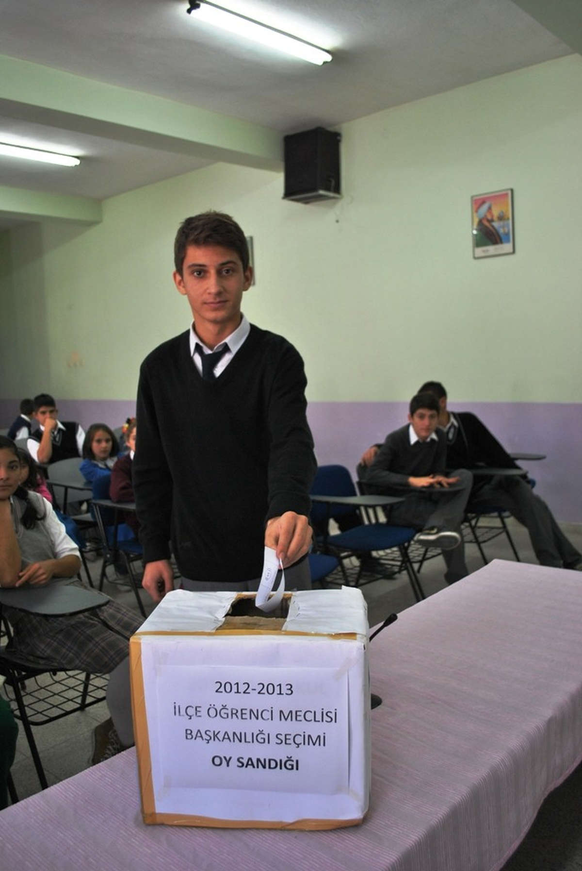 Selendi Öğrenci Meclis Başkanlığı Seçimi Yapıldı