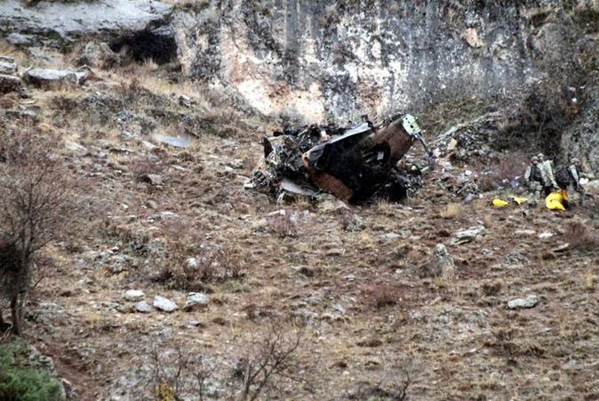 Siirt\'te Askeri Helikopter Düştü: 17 Asker Şehit (4)