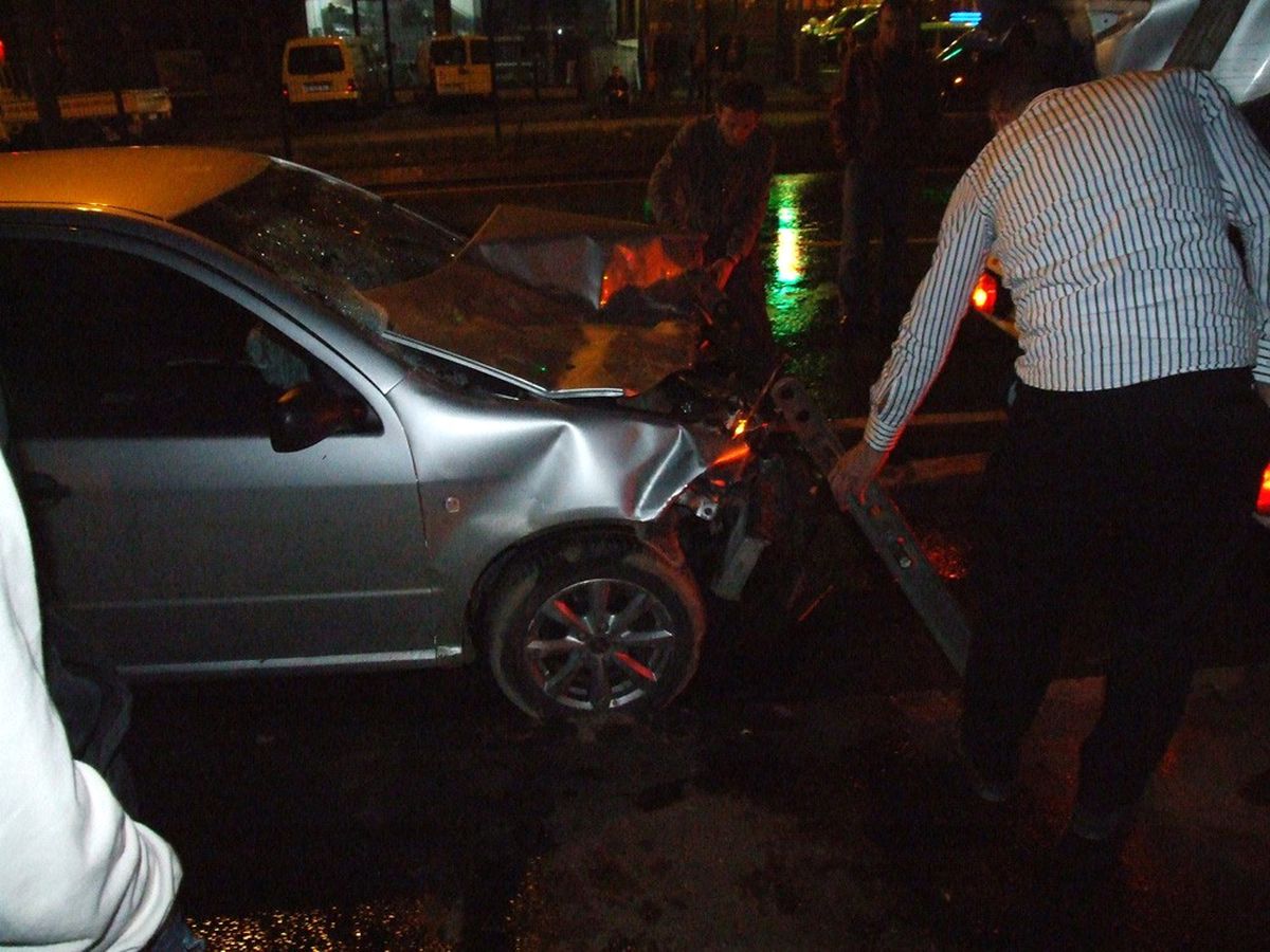 Trabzon\'da Trafik Kazası: 3 Yaralı