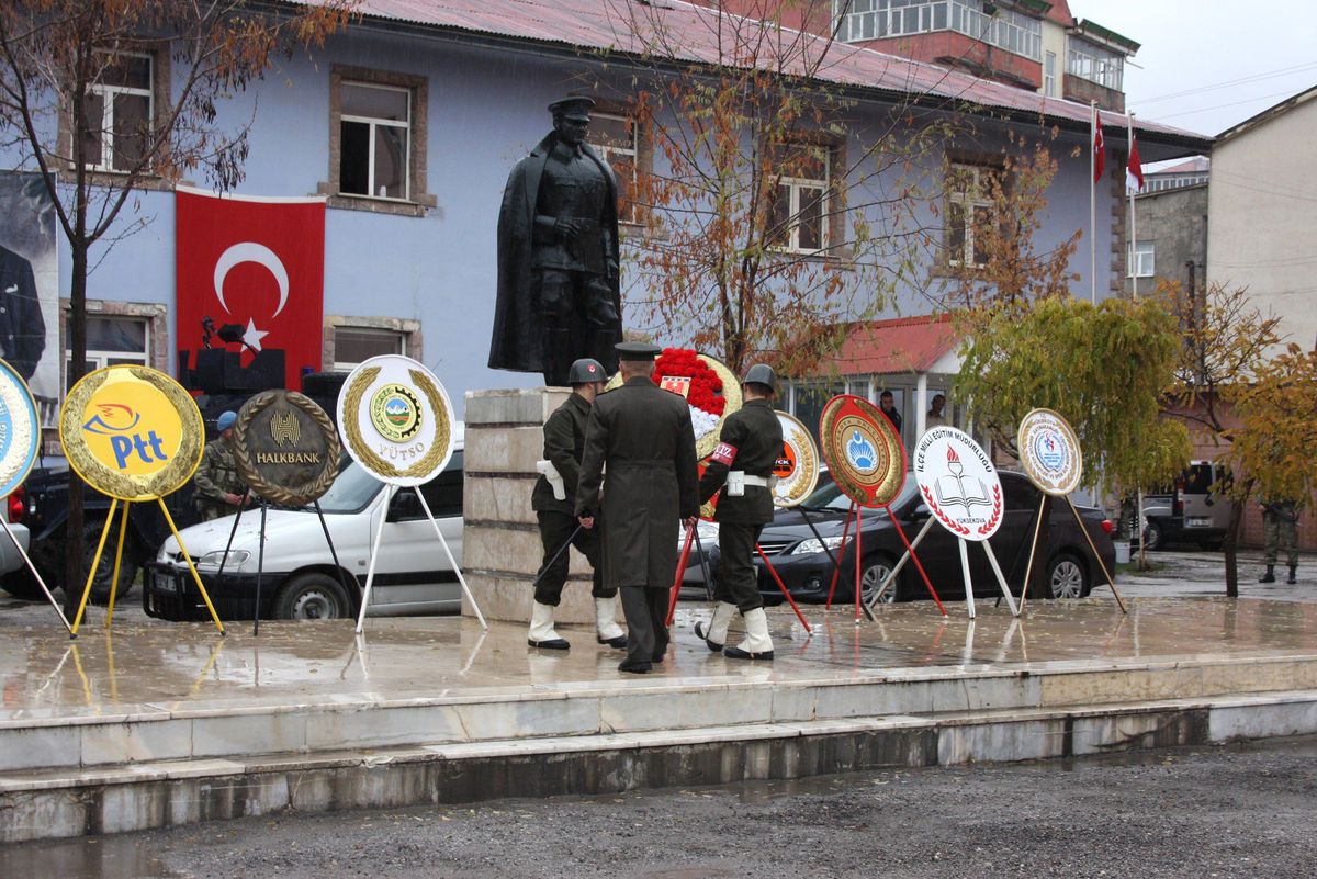 Yüksekova\'da 10 Kasım