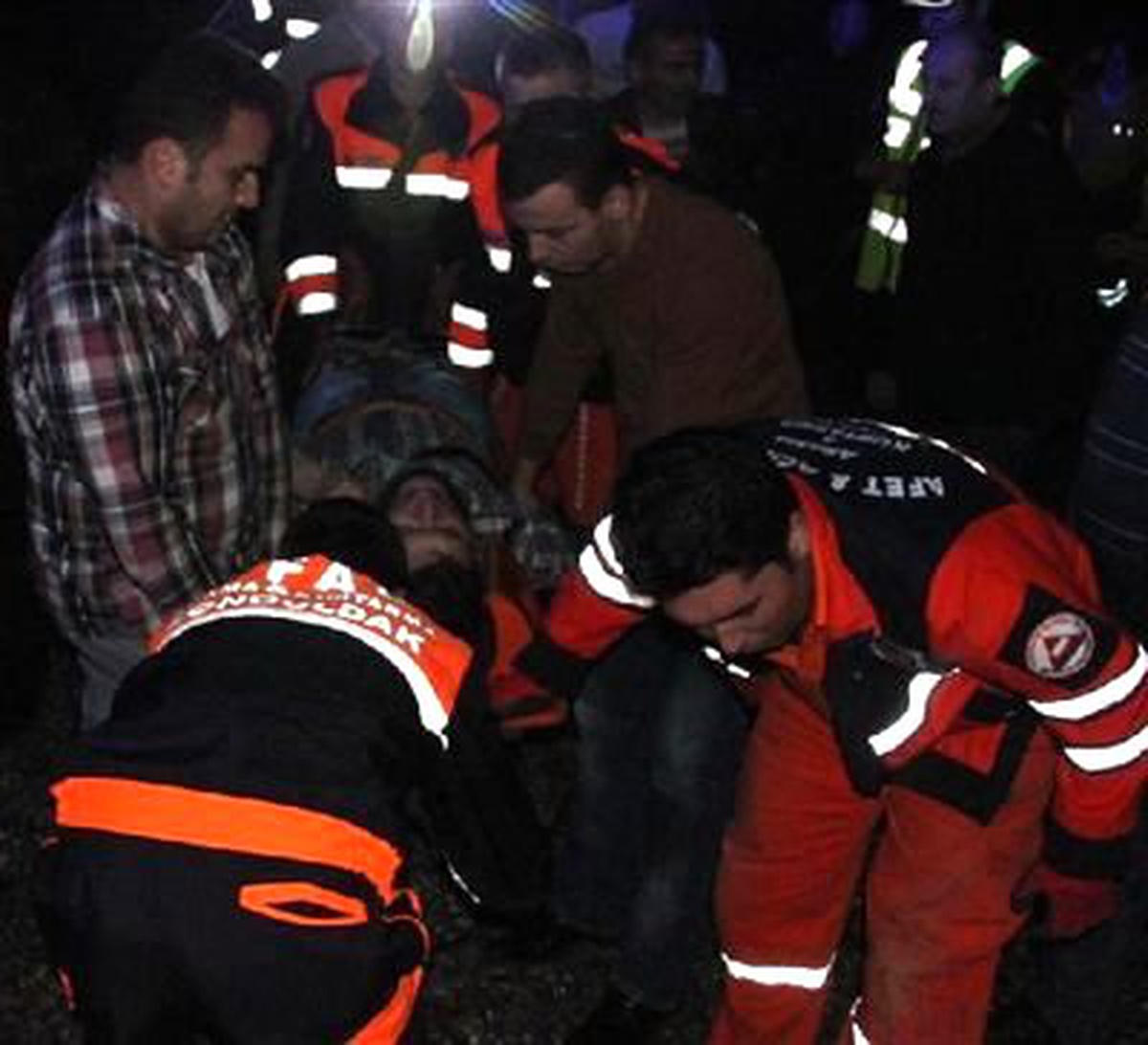 Zonguldak\'ta Otomobil Şarampole Yuvarlandı: 1 Yaralı