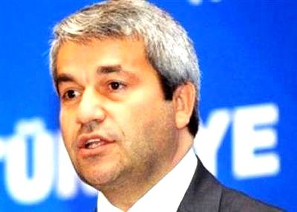 Bakan\'dan Otomotiv Devlerine Davet