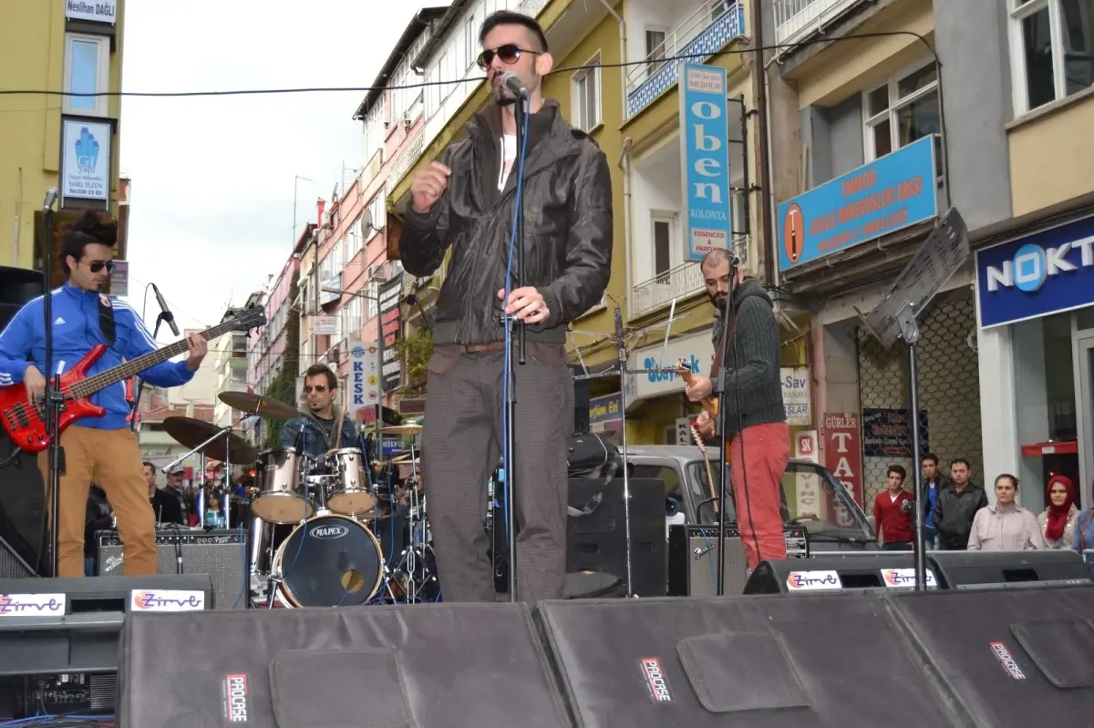 Balıkesir Sokağa Döküldü