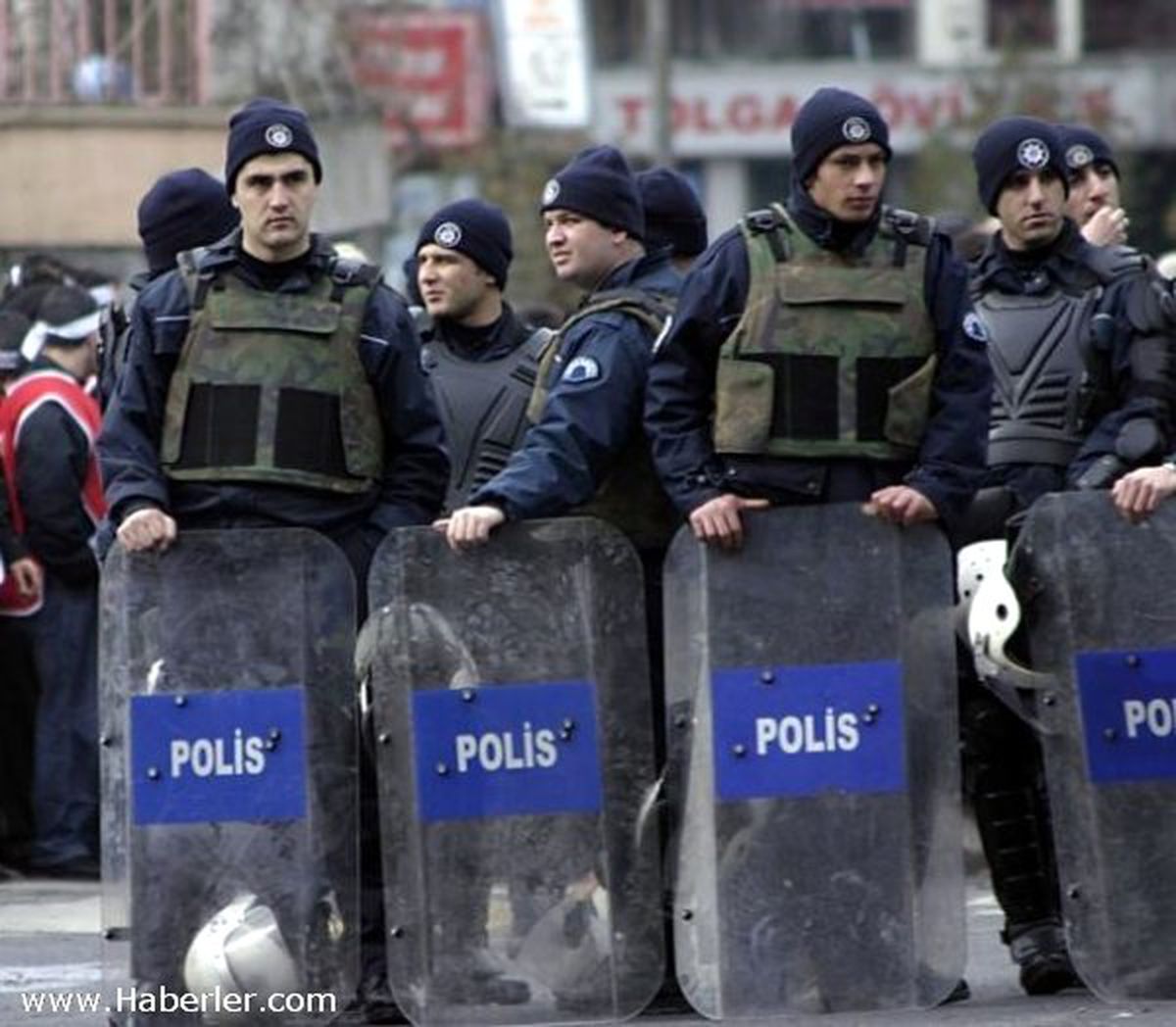 Birleşik Kamu-İş: "Polis Sendikasının Engellenmesi AKP Faşizmi"
