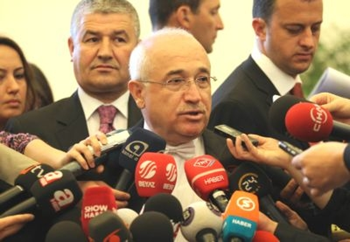 Cemil Çiçek: "Bu İşi Tadında Bırakmak Lazım"