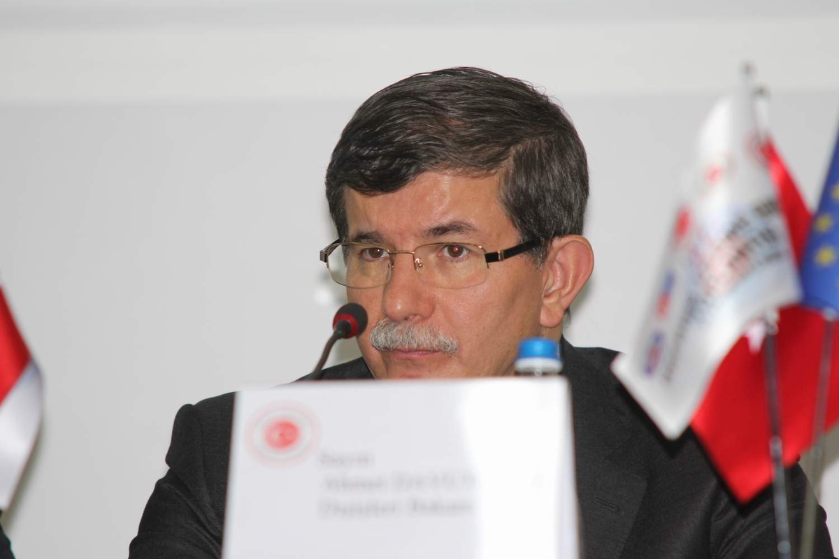 Davutoğlu Katar\'a Gidiyor