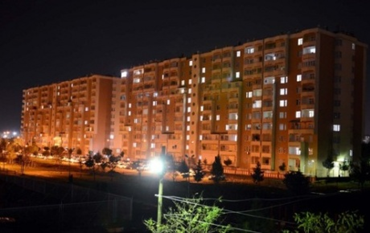 Diyarbakır\'da Işık Söndürme Eylemi