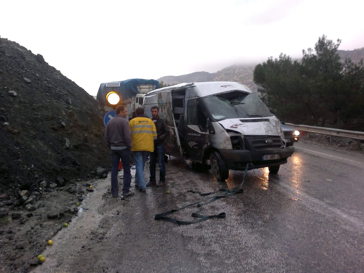 Heyelan ve Yağmur Kazaya Neden Oldu