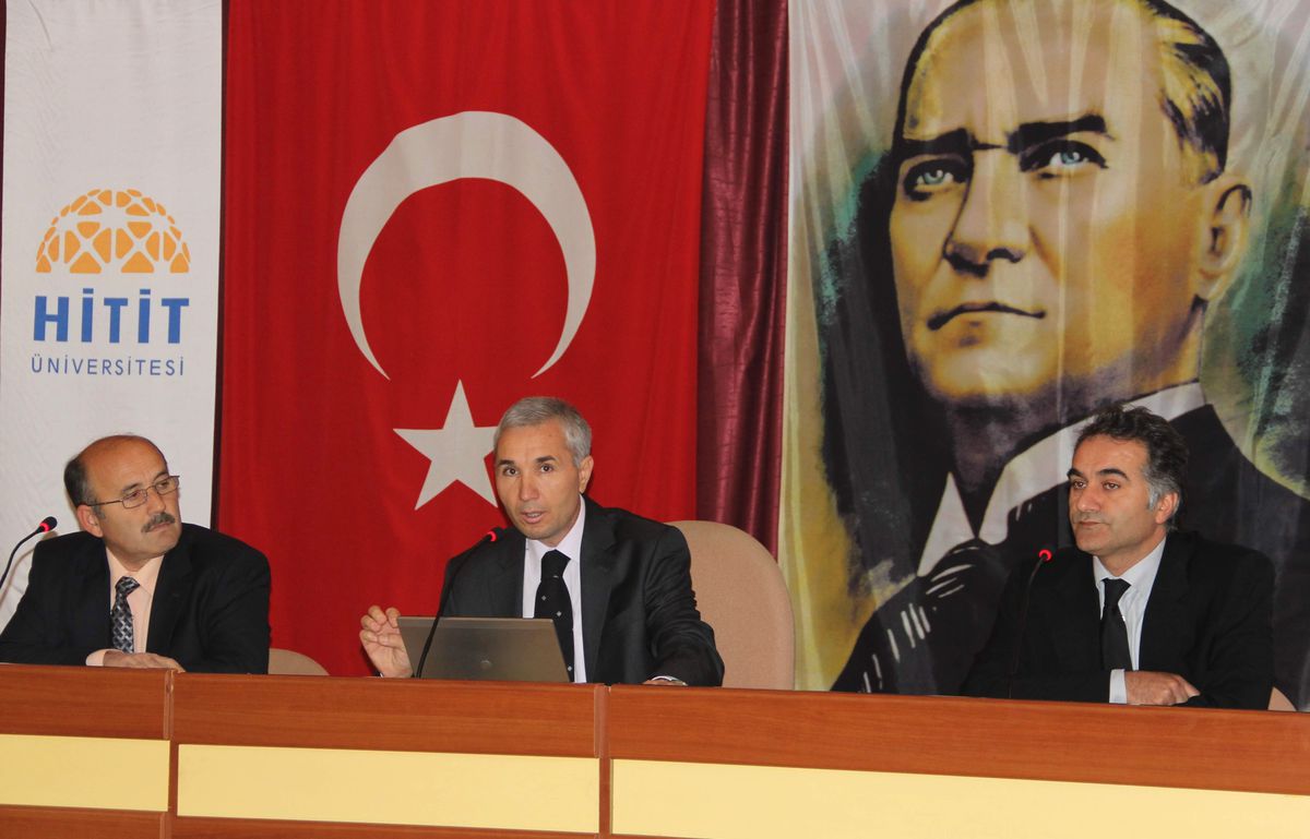 Hitit Üniversitesi\'nden Atatürk Paneli