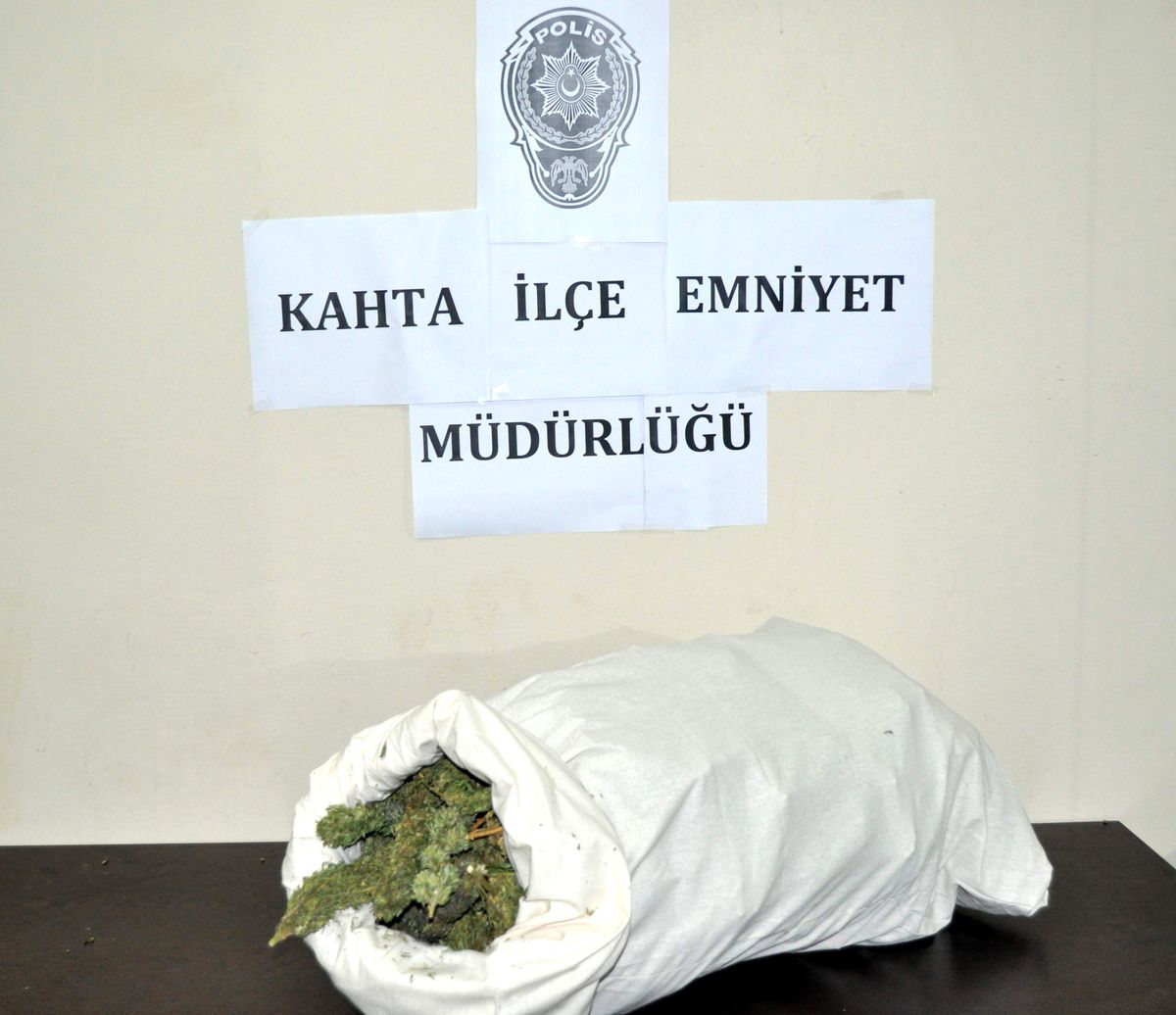 Kahta\'da Esrar Maddesi Ele Geçirildi