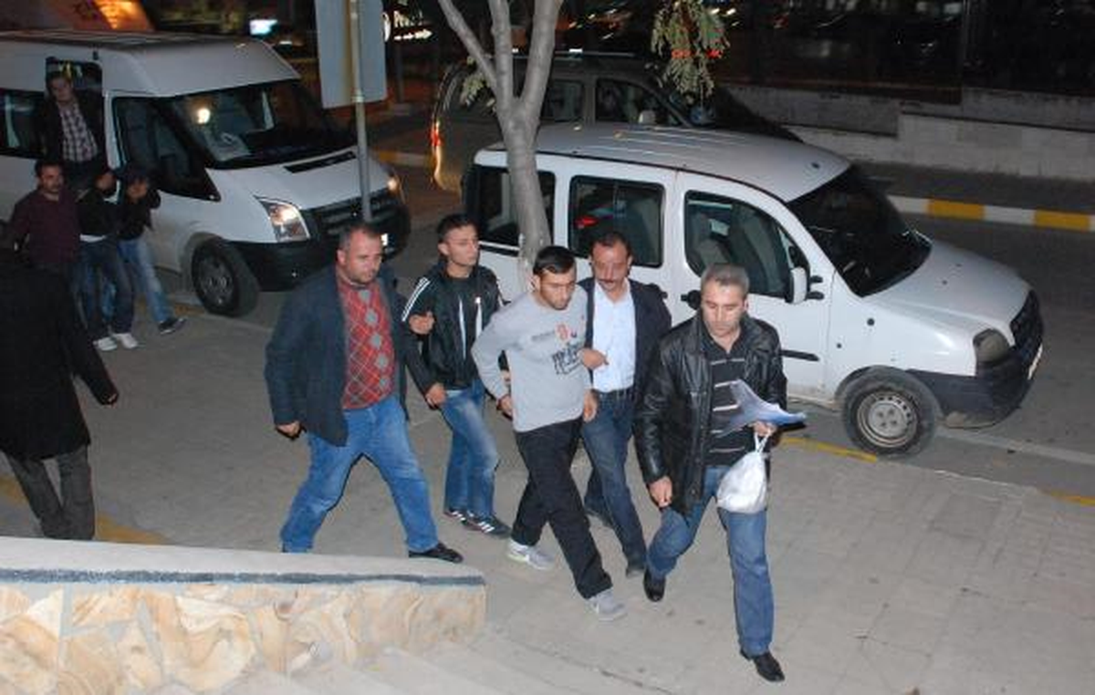 Kar Maskeli 4 Soyguncu, Çanakkale\'de Yakalandı