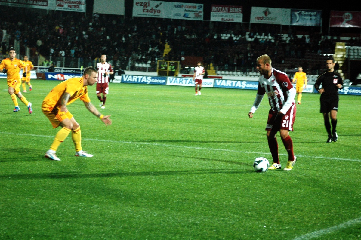 Kayserispor, Sanica Boru Elazığsporu Yendi