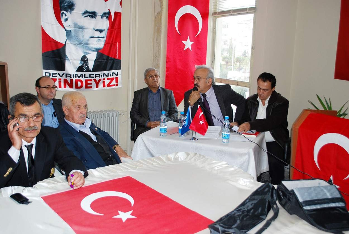 Mudanya İdealist Demokratlar İlk Genel Kurulunu Gerçekleştirdi