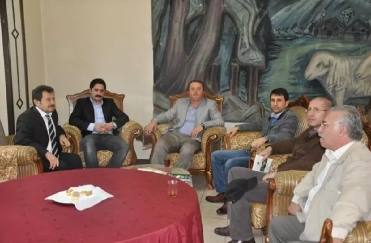 Orman Fakültesi Öğrencilerine Kadastro Dersi