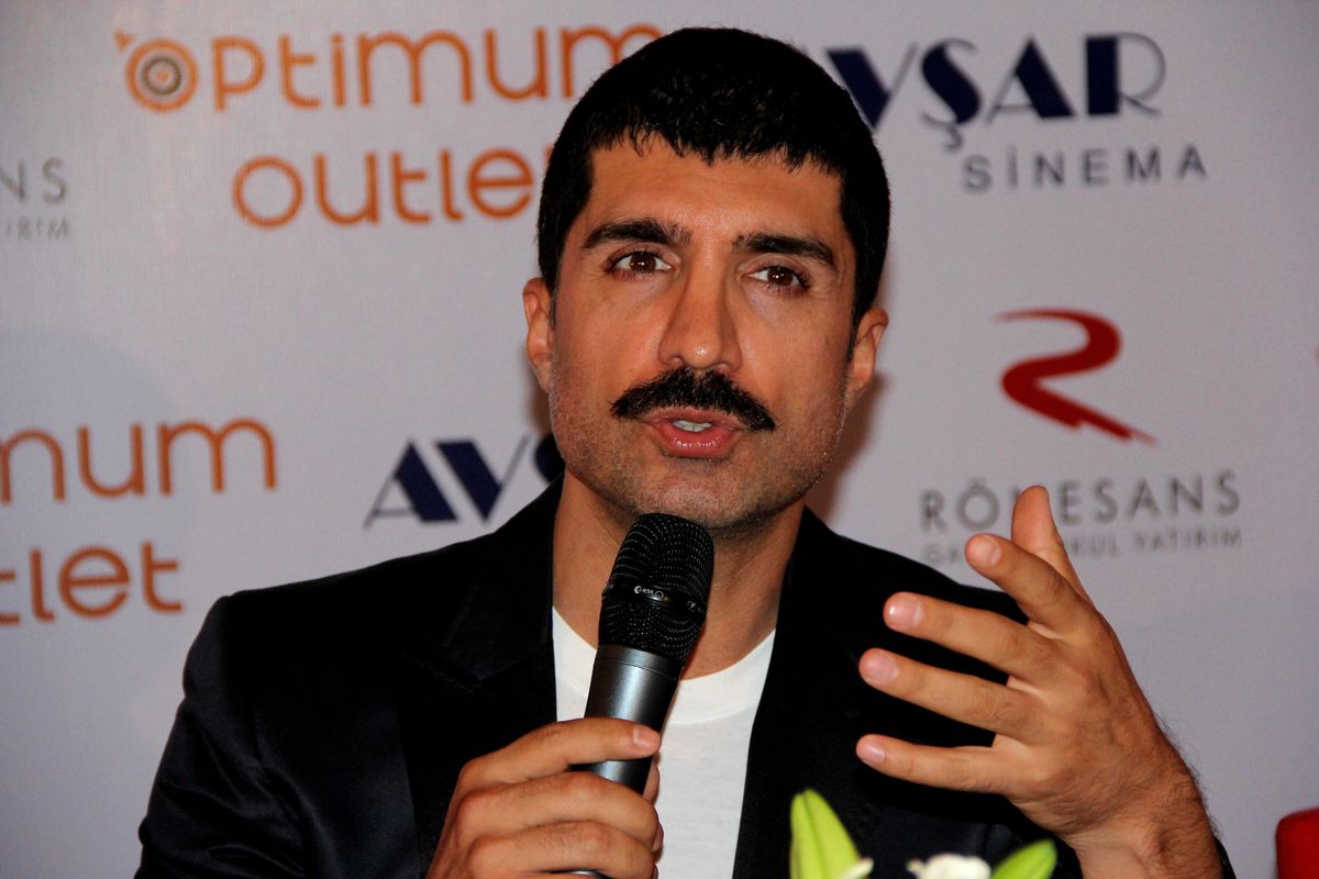Özcan Deniz Bodrum\'da Film Gösterimine Katıldı