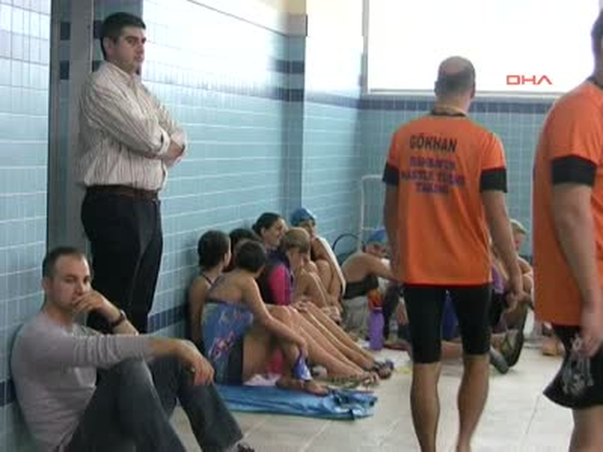 Sadettin Saran Yüzmede 6 Rekor Kırdı