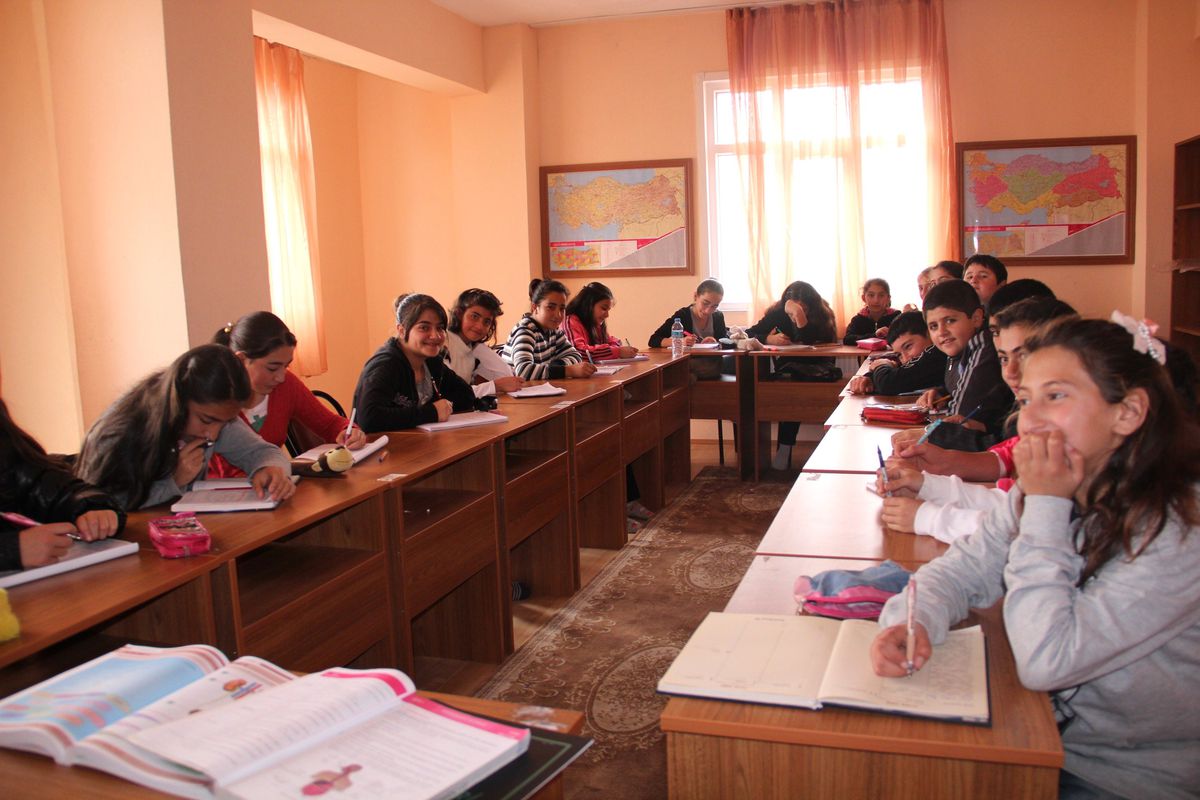 Şenlik Öğrenci Yurdu Derslere Başladı