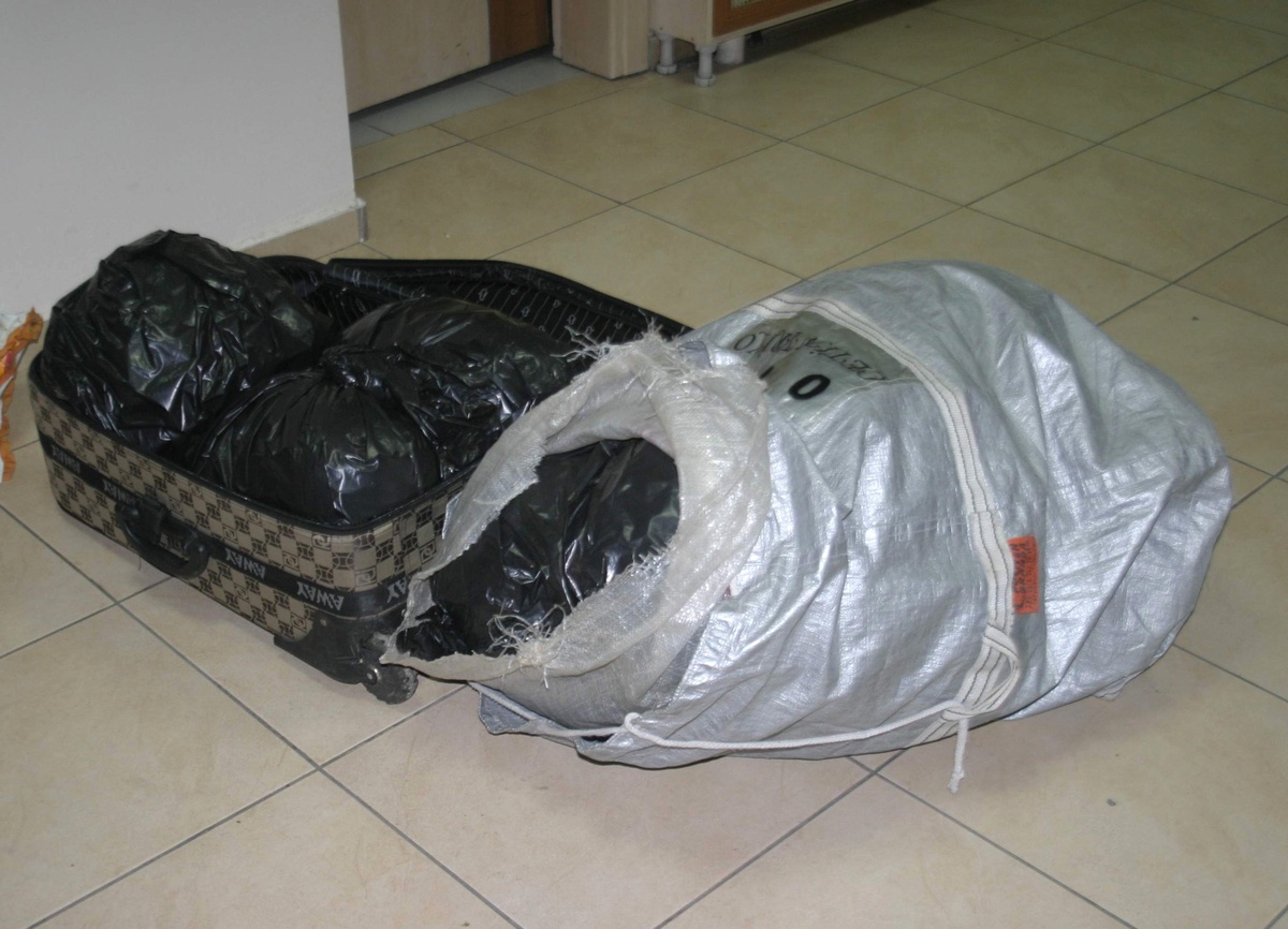 33 Kilo Esrarla Yakalandı