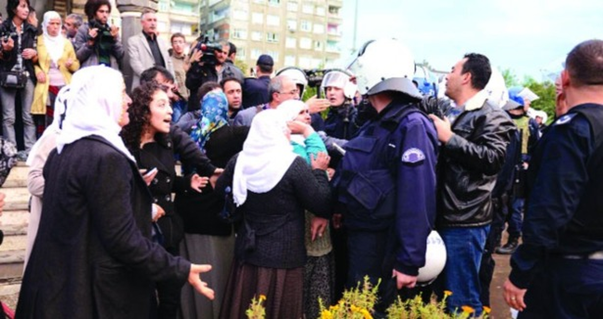 BDP Dünkü Arbede ile İlgili Görüntüleri Basına Dağıttı