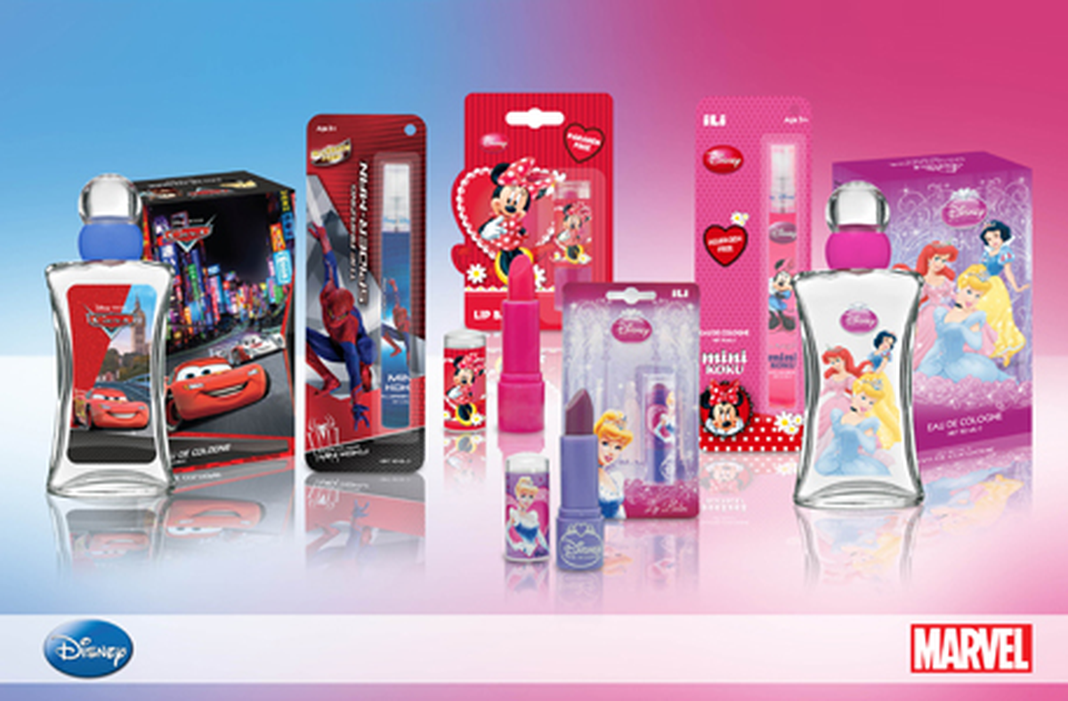 Disney ve Marvel Karakterleri Dore\'de