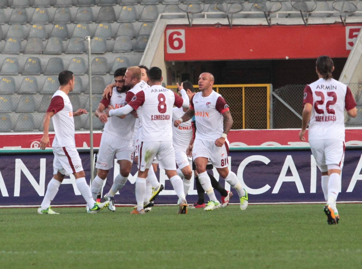 Elazığsporlu Futbolculara 1 Gün İzin Verildi