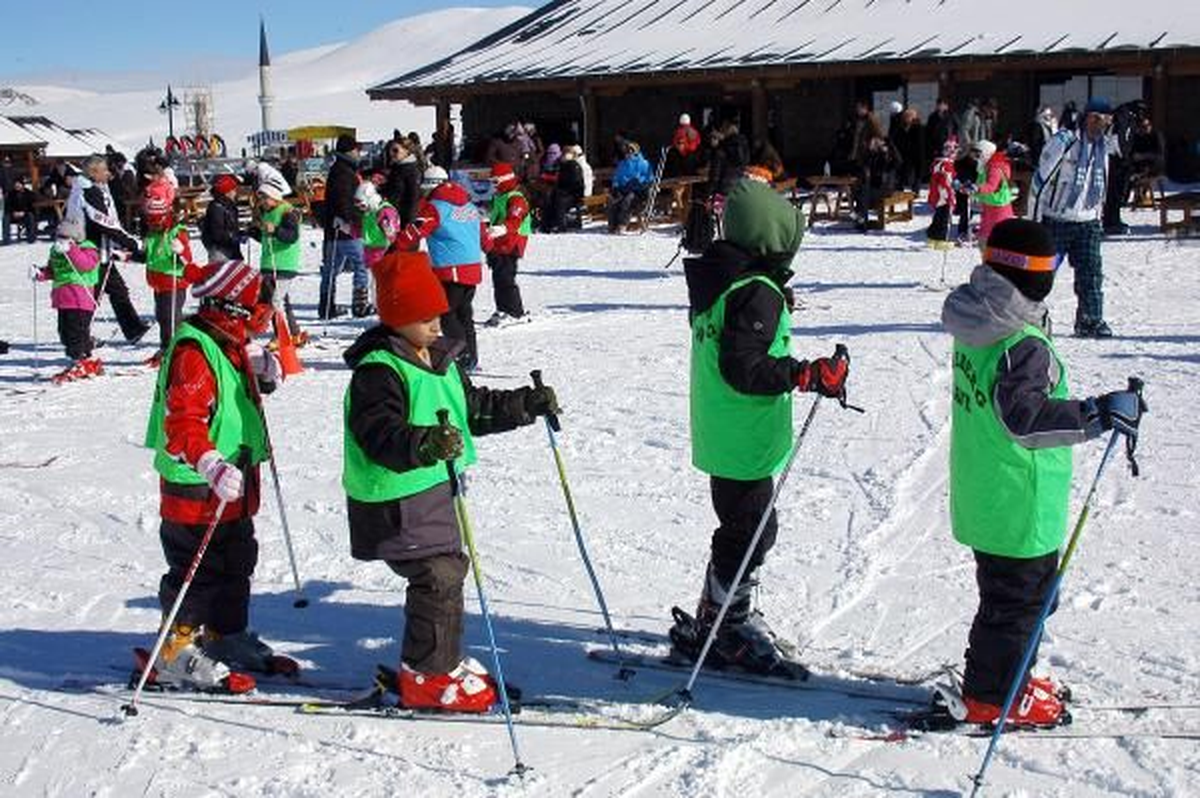 Erciyes\'te Kar Sevinci