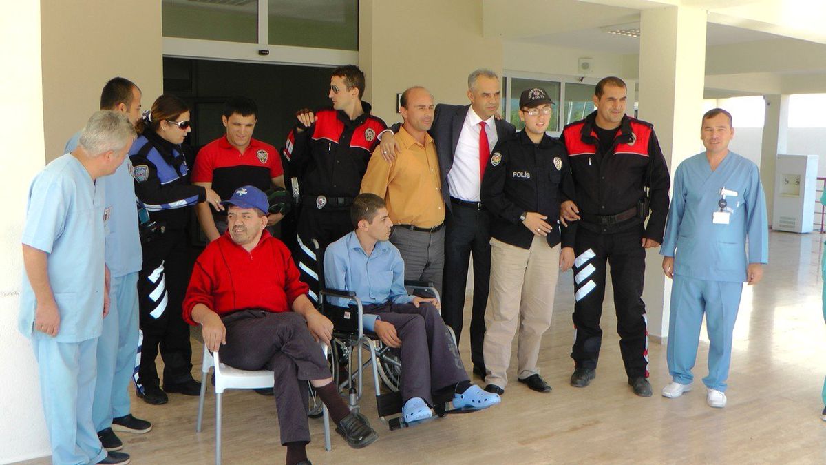 Fethiye Polisinden Engellilere Moral Ziyareti