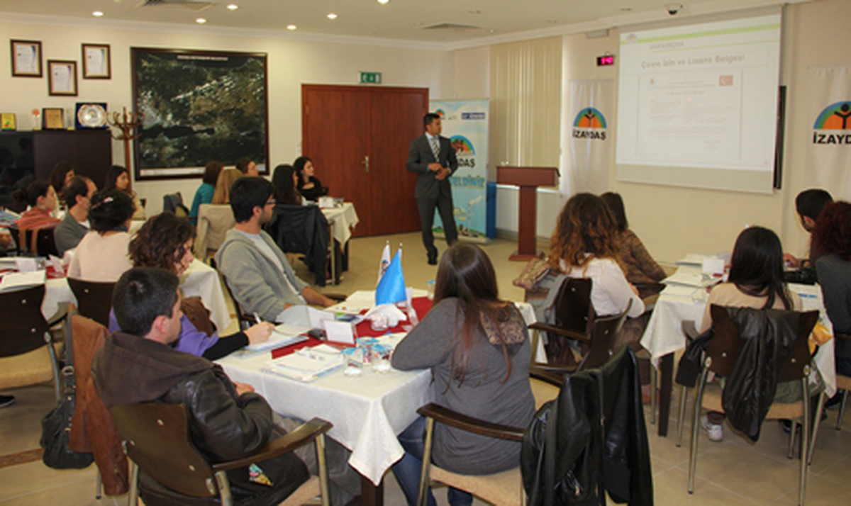 İZAYDAŞ Akademi 9. Mezunlarını Verdi