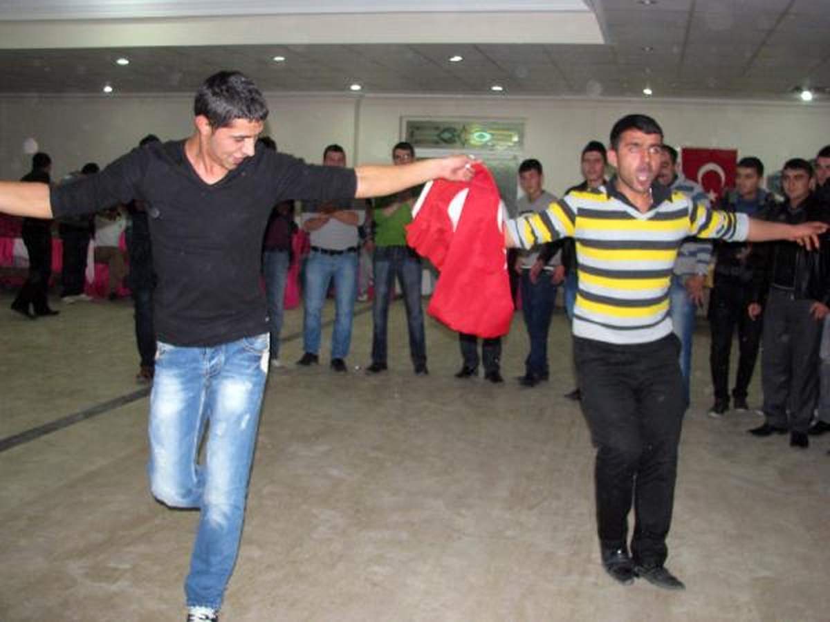 Kınalı Kuzulara Kına Yakıldı