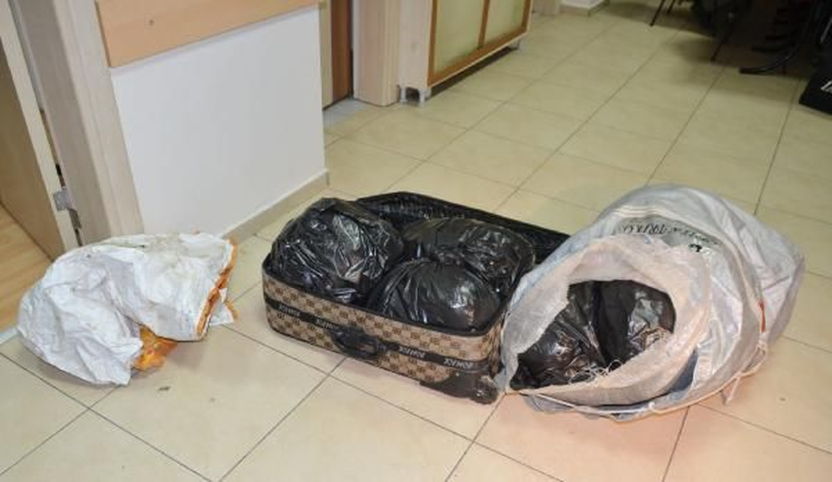 Konya\'da 33 Kilo Esrar Ele Geçirildi