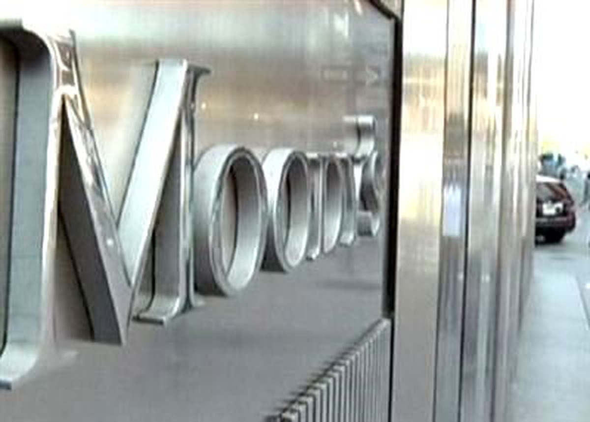Moody\'s Finansbank\'ın Notunu Kırdı