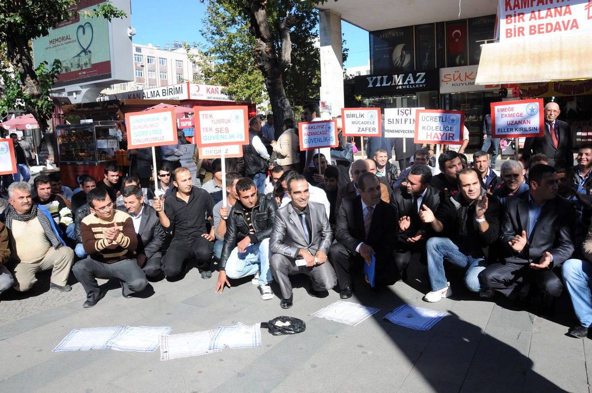 Özel Güvenlik Görevlilerinden "Mendilli" Eylem