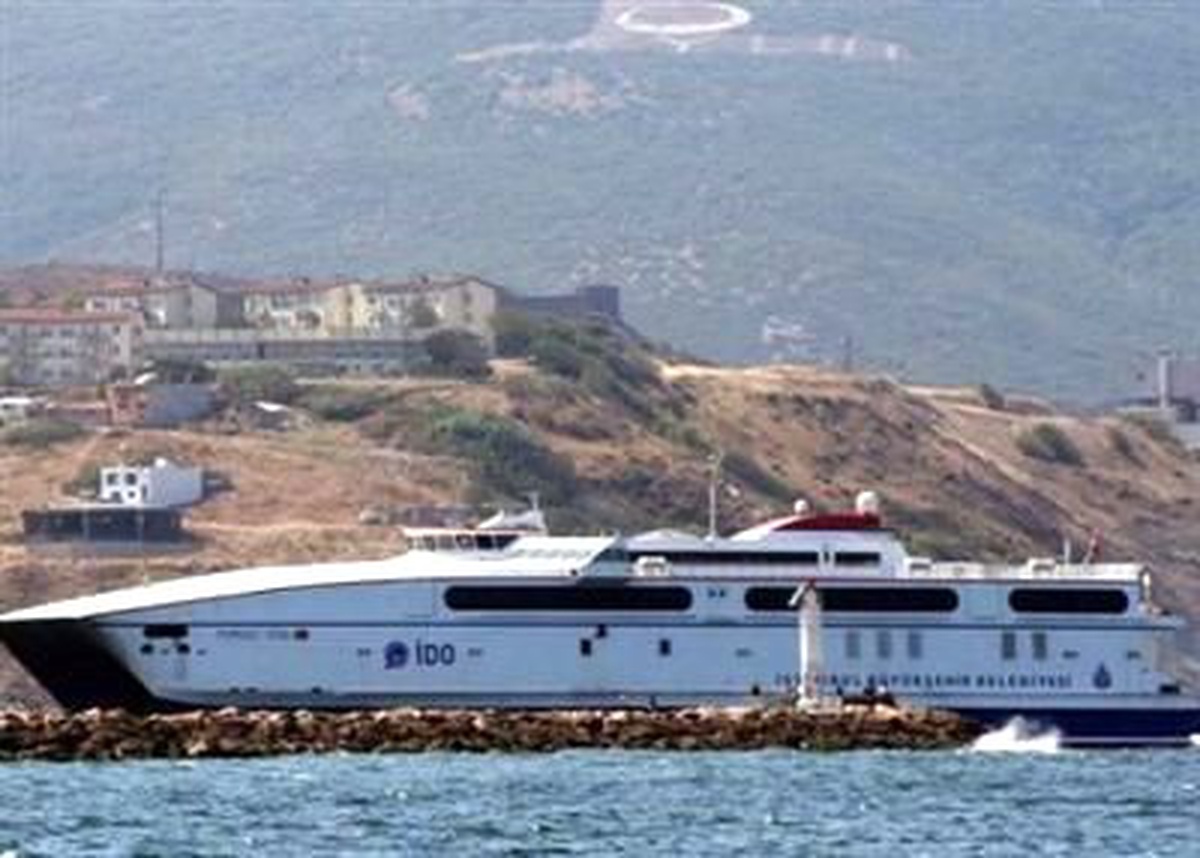 Rekabet Feribot Savaşında Hukuki Engellere Dikkat Çekti