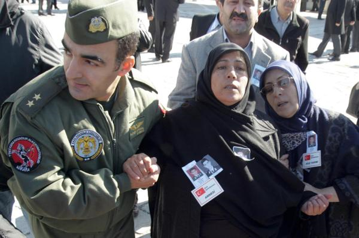 Şehit Üsteğmen Çınar, Ankara\'dan Gözyaşlarıyla Uğurlandı