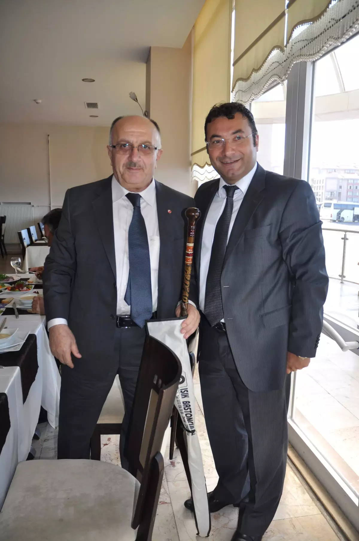 Ulaştırma ve Denizcilik Bakan Yardımcısı Baş'a Devrek Bastonu