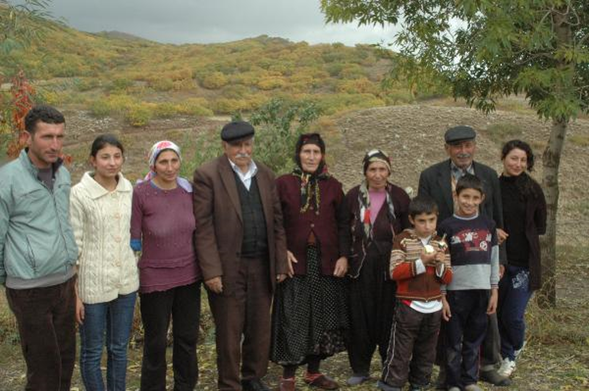 70 Yıldır Aynı Yastığa Baş Koyuyorlar