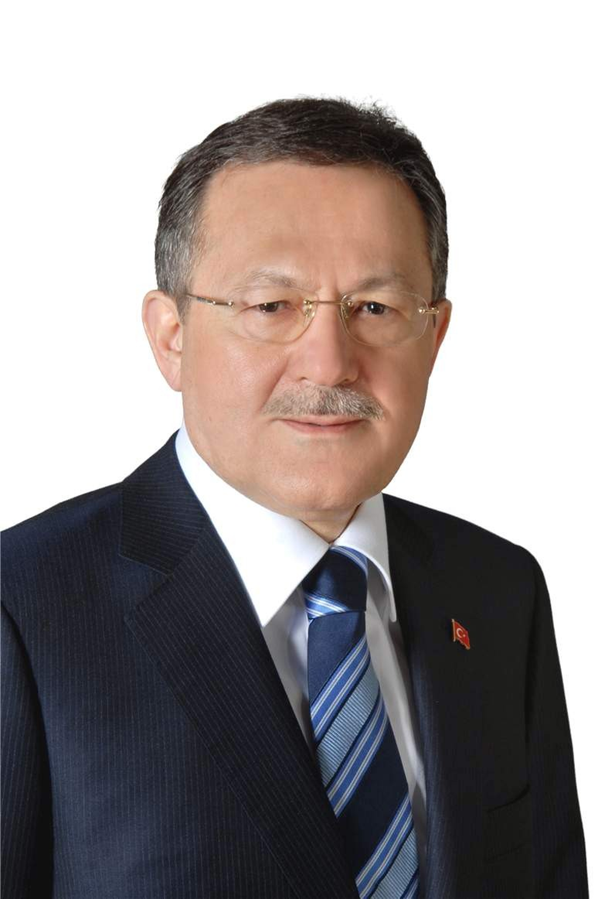 Ak Partili Uğur\'dan Büyükşehir Kutlaması