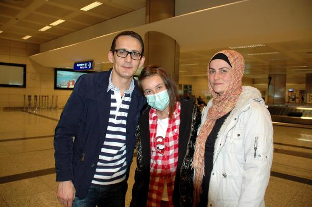 Anne ve Babasının Akciğerleriyle Hayata Dönen Tuğçe İstanbul\'a Döndü
