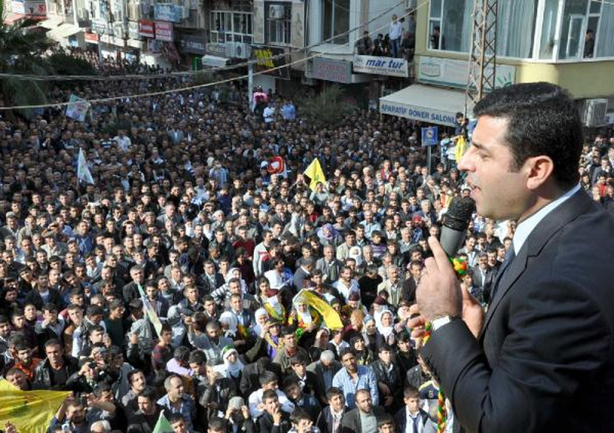 Demirtaş: Öcalan\'ın Heykelini Dikeceğiz