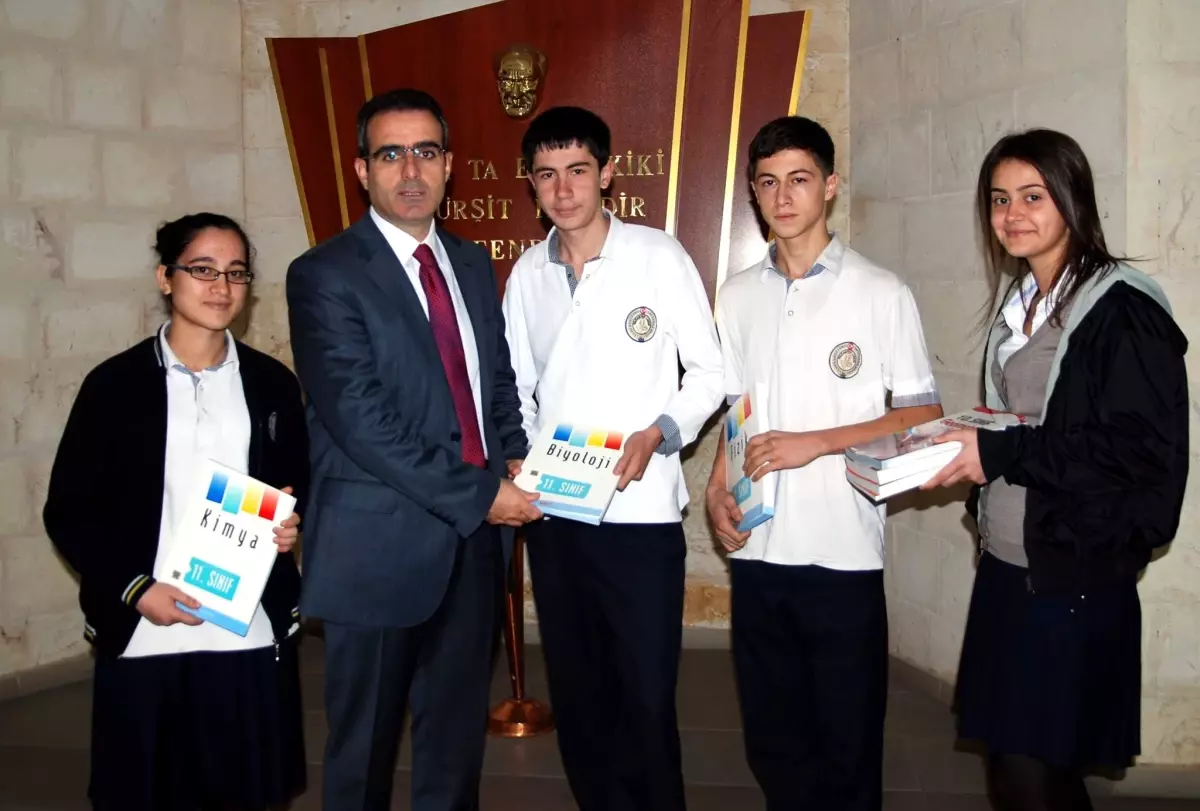 Gaziantep Lisesi Öğrencilerinden Örnek Davranış