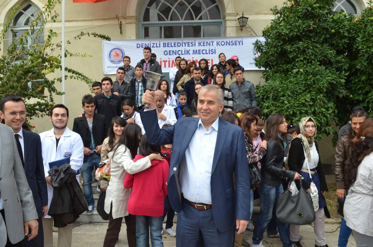 Gönüllü Eğitmenlerden Ücretsiz Kurs