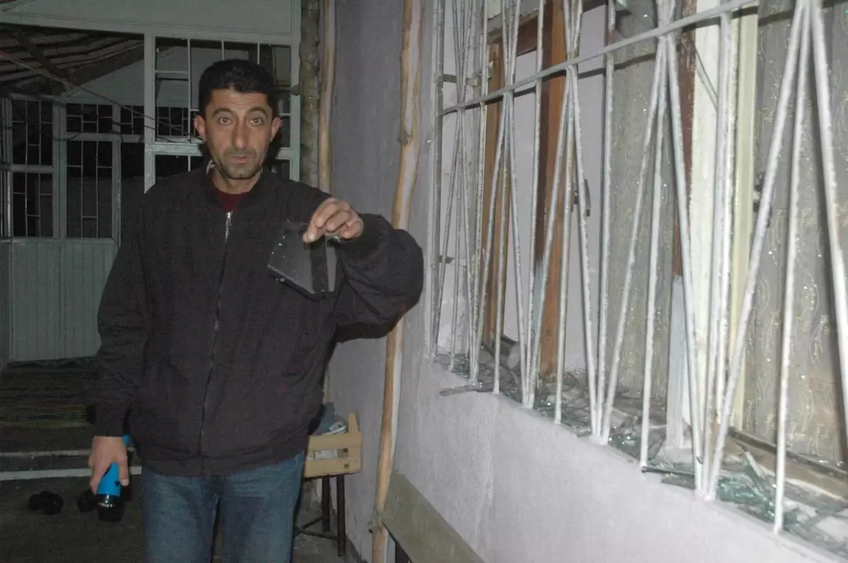 Hakkari\'de Korkutan Patlama