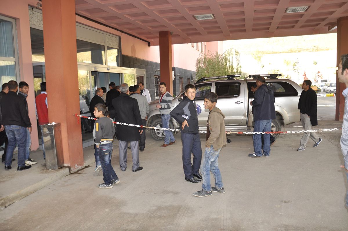 İşçiler Elektrik Akımına Kapıldı: 1 Ölü, 1 Yaralı