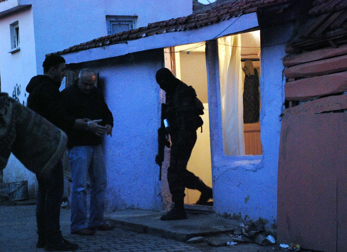 Kırıkkale\'de Uyuşturucu Operasyonu: 18 Gözaltı